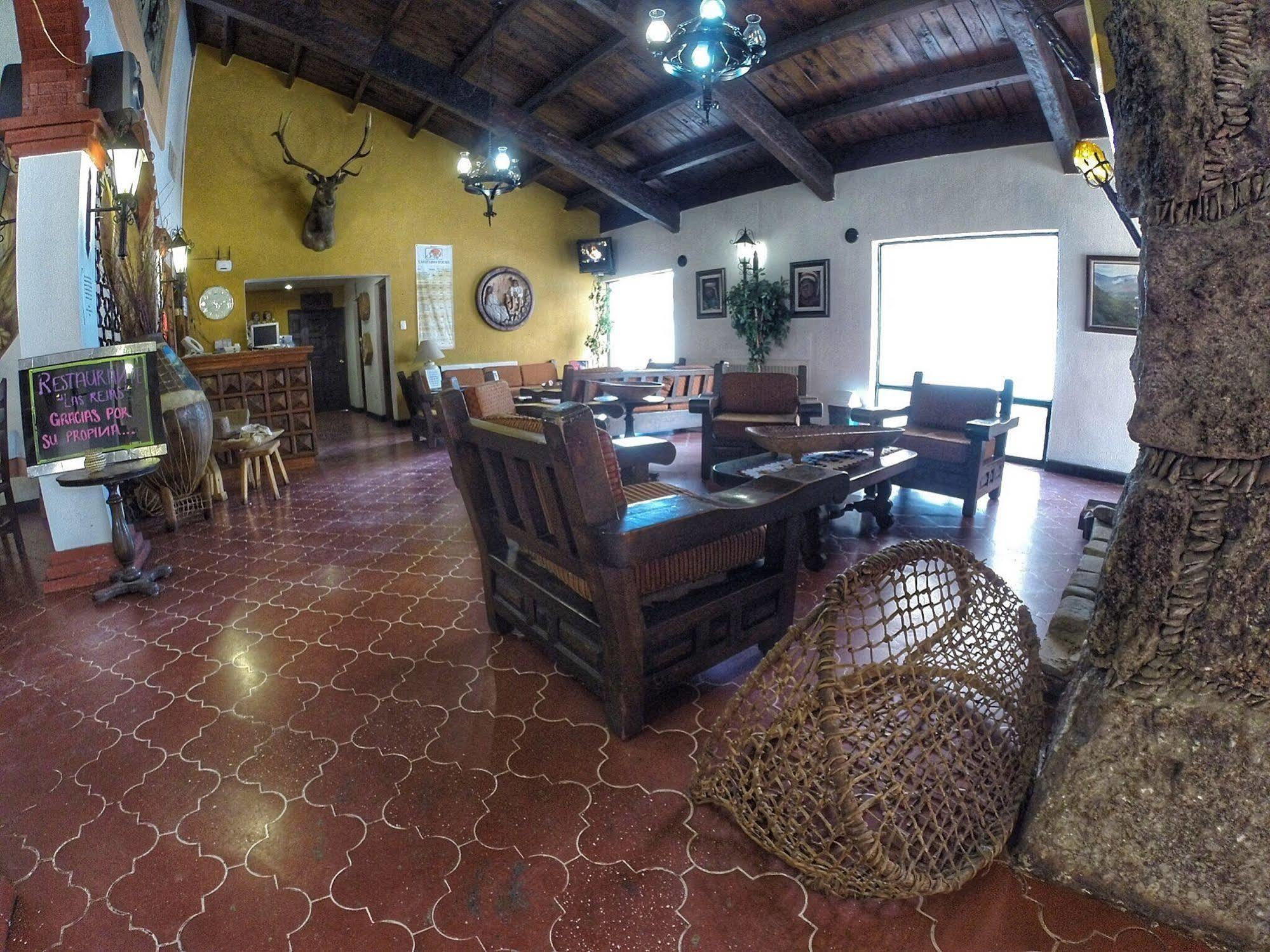 Hotel Parador Santa Cruz Креэль Экстерьер фото