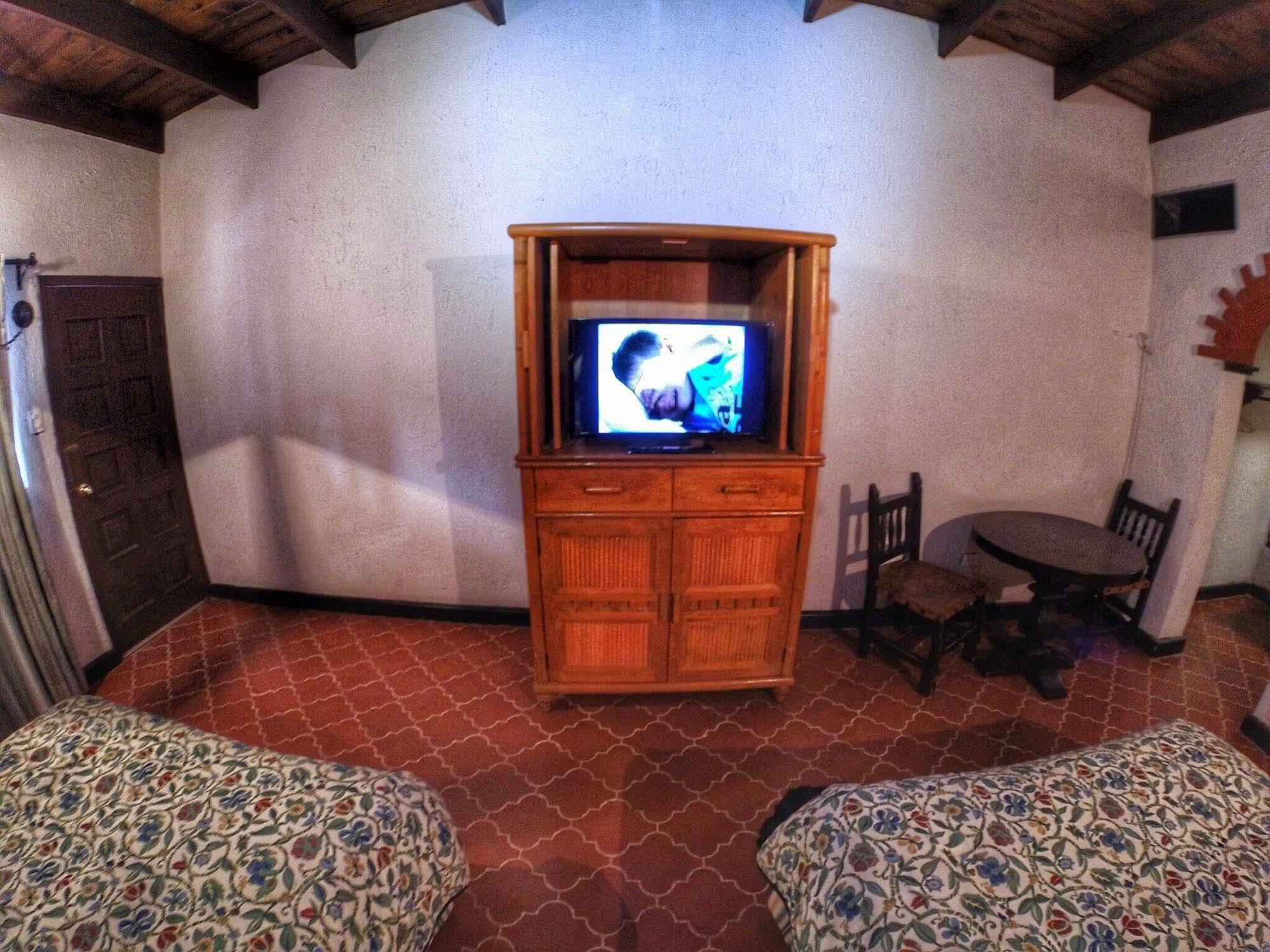 Hotel Parador Santa Cruz Креэль Экстерьер фото